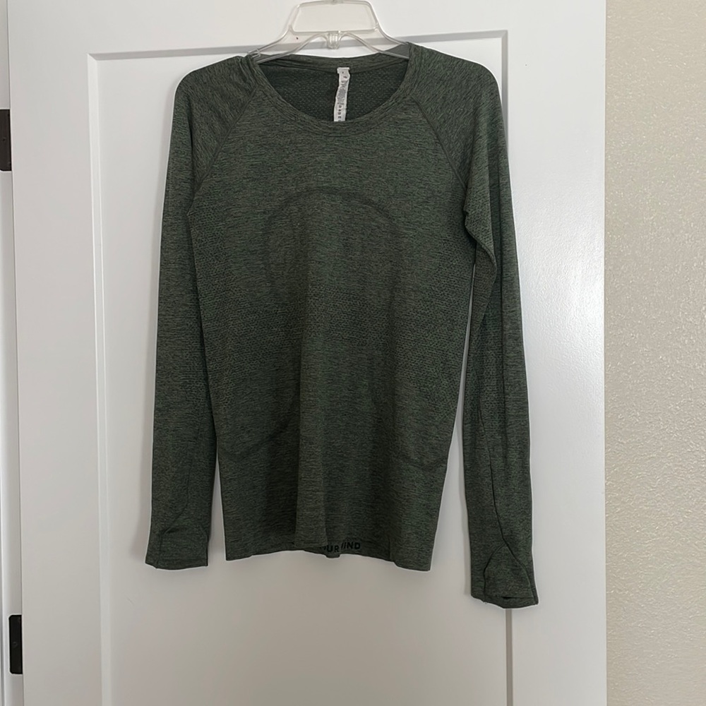 COPY - Lululemon Swiftly Long Sleeve. Green 💚💚